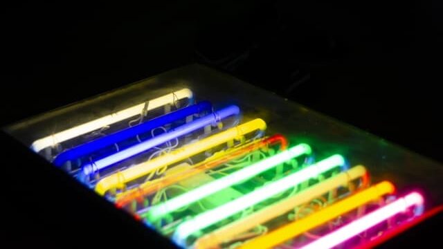 ネオン管